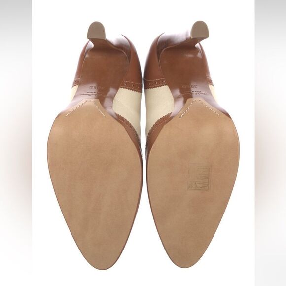 Ralph Lauren 2020 Pre-Fall Collection Scarlette Calfskin Spectator in Gold/Ecru - Picture 15 of 16